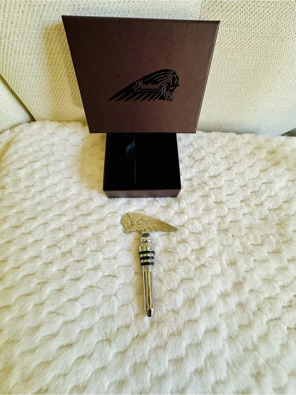 NIB, Indian Motorcycle Chrome Bottle Stopper - Silver
